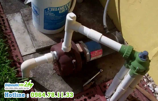 Giải đáp máy bơm mất nước mồi không lên