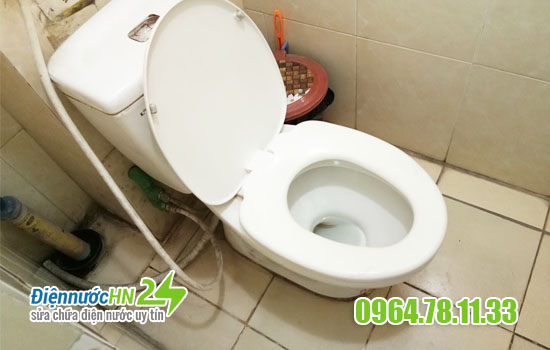 Sửa bồn cầu tại Hà Nội tắc nghẽn rò rỉ Sửa bồn cầu tại Hà Nội tắc nghẽn rò rỉ