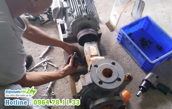 Sửa chữa máy bơm tại Hoàng Mai