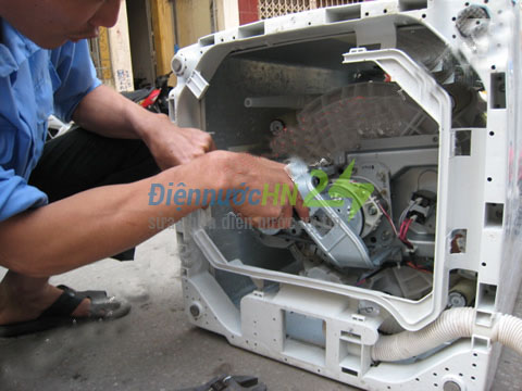 Thay linh kiện chính hãng, chất lượng tốt Thay linh kiện chính hãng, chất lượng tốt