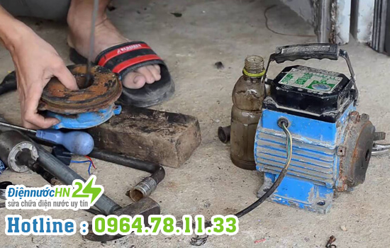 Xử lý máy bơm bị rò rỉ nước